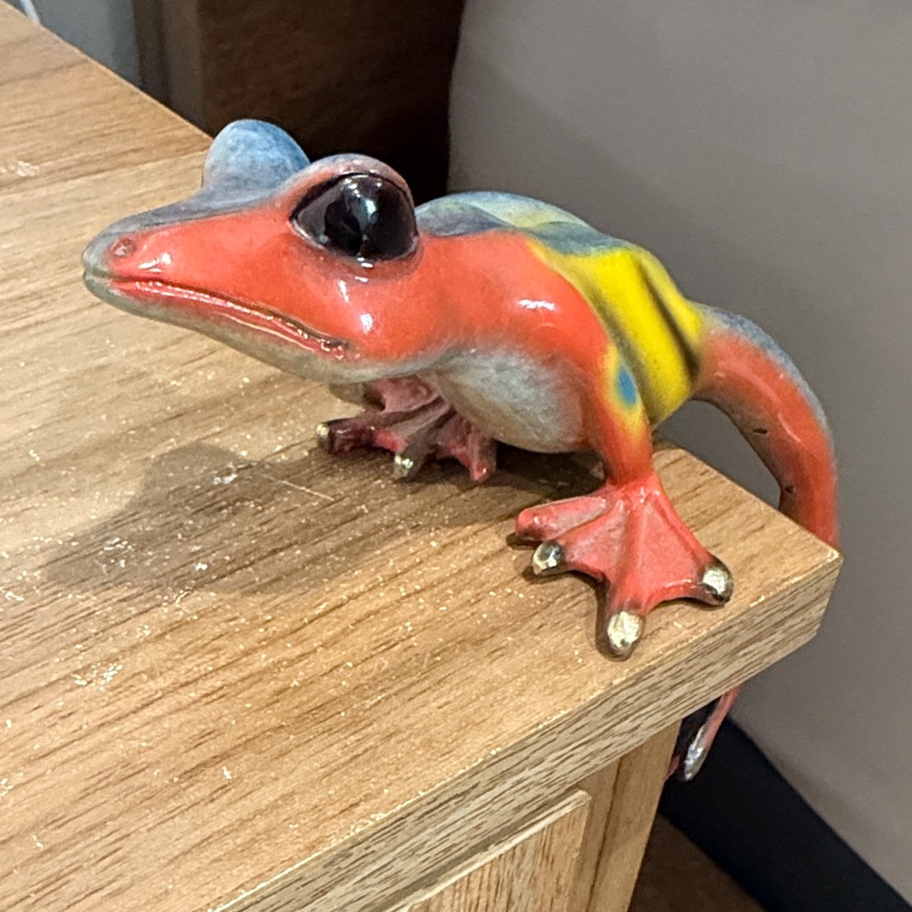 Bronze Frog - Picture 2 of 6